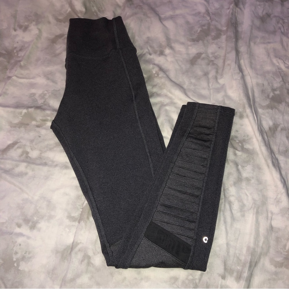 Alo Yoga High Waist Moto Legging - Picture 5 of 5